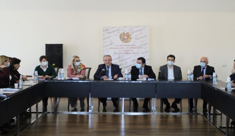 Վահրամ Դումանյանը և ռեկտորները քննարկել են «Բարձրագույն կրթության և գիտության մասին» նոր օրենքի լրամշակված նախագիծը