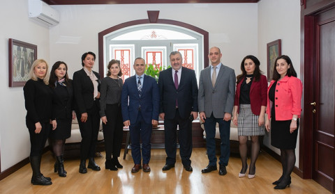 Զարեհ Սինանյանը Մինսկում այցելել է հայկական կիրակնօրյա դպրոց