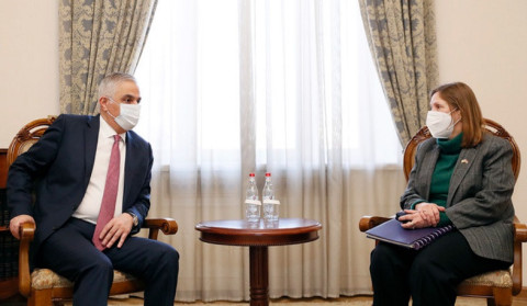 Mher Grigoryan və Lin Treysi regionda sabitlik və sülhün bərqərar olmasına yönəlib səyləri vurğulayıb