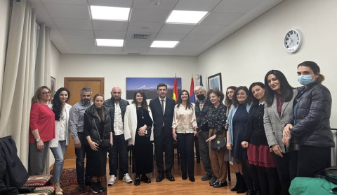 Դեսպան Սոս Ավետիսյանը Մադրիդի և Բարսելոնի հայ համայնքի ներկայացուցիչների հետ քննարկել է համայնքային կյանքին առնչվող հարցեր