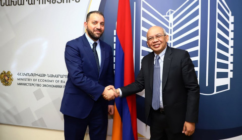 Քննարկվել են ԱԶԲ-ի հետ համագործակցության հեռանկարները