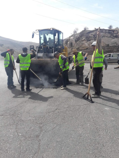 Փոսային նորոգման աշխատանքներ Երևան-Գառնի ավտոճանապարհին