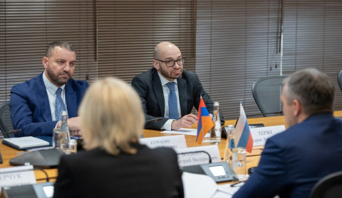 Rusiya və Ermənistan birgə investisiya layihələri portfelinin yaradılması barədə razılığa gəliblər