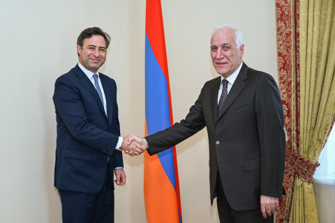 Վահագն Խաչատուրյանը և Մարտին Էռնեկյանը քննարկել են «Զվարթնոց» օդանավակայանի զարգացմանը վերաբերող հարցեր