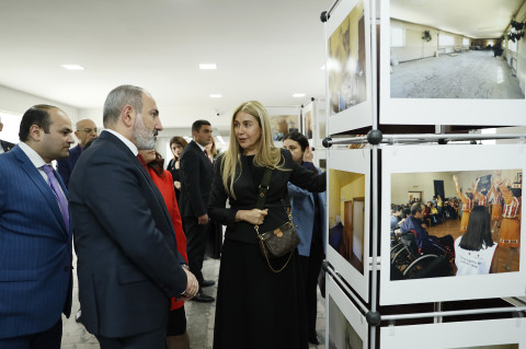 ՀՀ վարչապետը Գյումրիում ծանոթացել է տարեցների խնամքի կենտրոնում իրականացված և դեռևս շարունակվող վերանորոգման աշխատանքներին