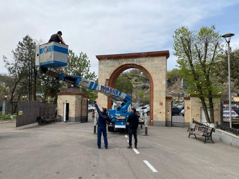 Լուսավորման աշխատանքներ՝ Կենդանաբանական այգում