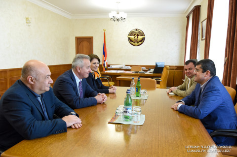 Արցախի նախագահը Հայաստանի ամերիկյան համալսարանի պատվիրակության հետ քննարկել է կրթության զարգացմանը վերաբերող հարցեր
