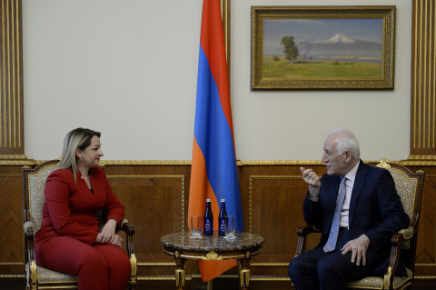 Դիանա Գալոյանը Վահագն Խաչատուրյանին տեղեկություններ է ներկայացրել ՀՊՏՀ-ում իրականացվող բարեփոխումների մասին