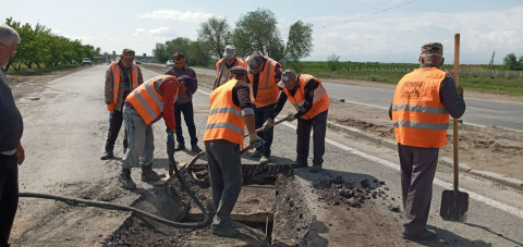 Գորիս-Կապան-Իրանի սահման ավտոճանապարհի փոքր կամրջի երկաթբետոնե սալը կոտրվել է