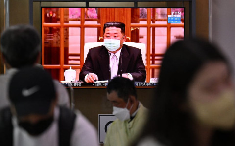 North Korea reports first COVID death after 350,000 sickened with fever