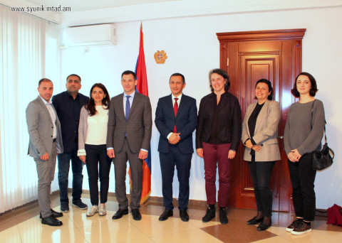 Սյունիքի մարզպետը միջազգային կազմակերպությունների պաշտոնյաներին է ներկայացրել առաջնային խնդիրները