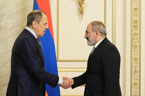 Մեր օրակարգի գլխավոր հարցը կապված է տարածաշրջանային անվտանգության և ԼՂ հիմնախնդրի կարգավորման հետ. Փաշինյանը՝ Լավրովին