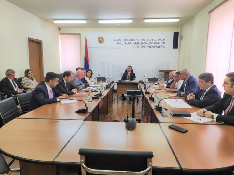 Էլեկտրաէներգետիկական շուկայի ազատականացմանը նվիրված խորհրդակցություն՝ ՏԿԵ նախարարի գլխավորությամբ