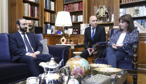 ER XİN başçısı Yunanıstan Prezidenti ilə görüşüb