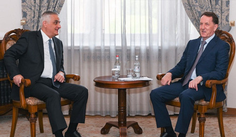 Mher Qriqoryan Dövlət Dumasının sədr müavini ilə kənd təsərrüfatı və sənaye sahələrindəki əməkdaşlığa əhəmiyyət verib