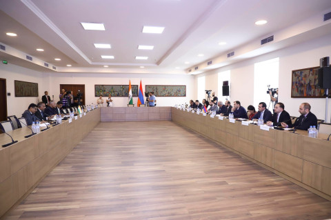 Արարատ Միրզոյանը և Սանջայ Վերման մասնակցել են հայ-հնդկական միջկառավարական հանձնաժողովի նիստի բացման արարողությանը