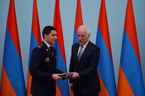Վահագն Խաչատուրյանի հրամանագրերով Սահմանադրության օրվա առթիվ բարձր կոչումներ են շնորհվել