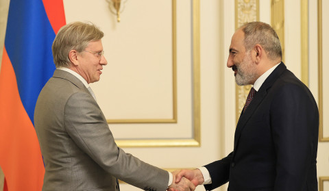 Ermənistanın baş naziri Rusiya Federasiyasının nəqliyyat naziri ilə əməkdaşlığın dərinləşdirilməsi məsələlərini müzakirə edib
