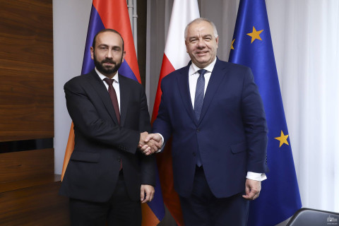 Meeting of Foreign Minister of Armenia Ararat Mirzoyan with Deputy Prime Minister of Poland Jacek Sasin