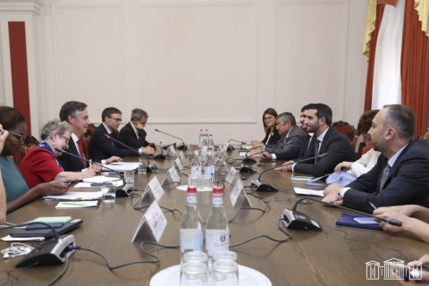 Ռուբեն Ռուբինյանը Դեյվիդ Մքալիսթերին է ներկայացրել հայկական կողմի դիրքորոշումը ԼՂ հակամարտության խաղաղ հանգուցալուծման վերաբերյալ