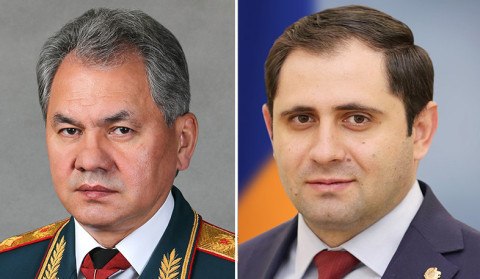 Suren Papikyan Şoyquya Azərbaycanın ER suveren ərazisinə genişmiqyaslı təcavüzü nəticəsində yaranmış vəziyyəti təqdim edib