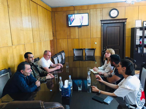 Գեղարքունիքի մարզպետը ԿԽՄԿ ներկայացուցչին է ներկայացրել Ադրբեջանի ագրեսիայի հետևանքով ստեղծված իրավիճակը