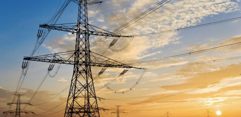 Ukrayna elektrik enerjisi ixracını dayandırıb