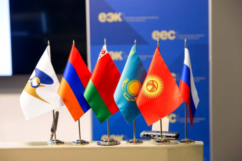 Iran and EAEU will soon sign a free trade zone agreement: Novak