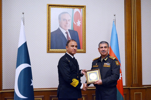 Azerbaijan, Pakistan discuss enhancing military cooperation