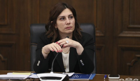 Artsaxın Azərbaycan tərəfindən blokadaya alınması nəticəsində bir nəfər ölüb: ER səhiyyə naziri