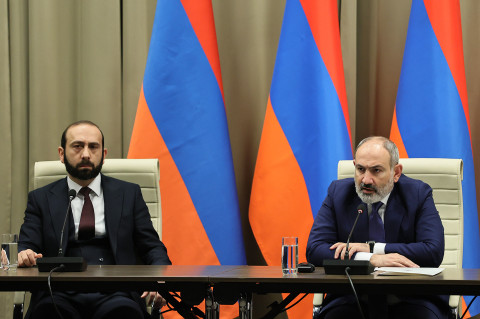 Վարչապետը Ջերմուկում հանդիպել է արտերկրում հավատարմագրված ՀՀ դիվանագիտական ներկայացուցչությունների ղեկավարների հետ