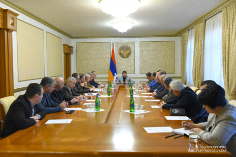 Արցախի ԱԽ նիստում քննարկվել է Լաչինի միջանցքի արգելափակման հետևանքով հանրապետությունում ստեղծված ռազմաքաղաքական վիճակը