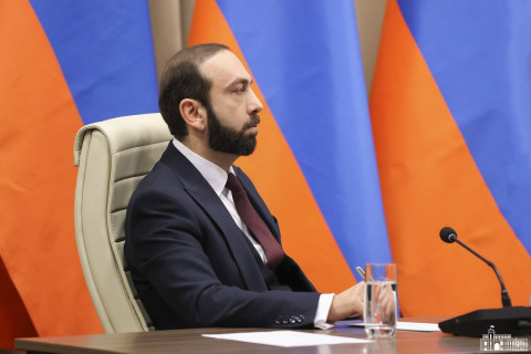 XİN başçısı diplomatlarla Artsax münaqişəsi və Laçin dəhlizinin açılması ilə bağlı məsələləri müzakirə etdi