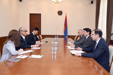 Minister of Finance and Ambassador of Japan discussed future directions of cooperation