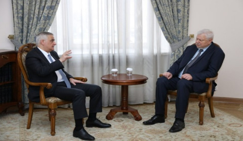 Mher Qriqoryan Ancey Kaspçikə Dağlıq Qarabağdakı vəziyyəti təqdim edib