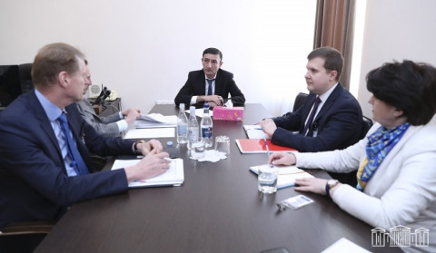 Babken Tunyan Receives German Economic Team Representatives