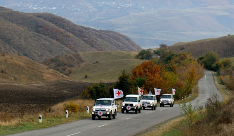 Qırmızı Xaç Komitəsinin müşayiəti ilə 9 xəstə Artsaxdan Ermənistana gətirilib