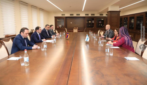 Suren Papikyan və Finlandiyanın səfiri müdafiə sahəsində əməkdaşlıq imkanlarını müzakirə ediblər