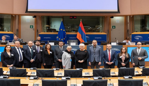 Avropa İttifaqı-Ermənistan Parlament Tərəfdaşlığı Komitəsi Azərbaycanı Ermənistanın bütün ərazilərindən dərhal çıxmağa çağırıb