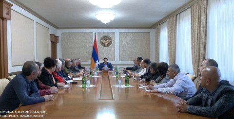 President of Artsakh discussed situation in republic with members of Public Council