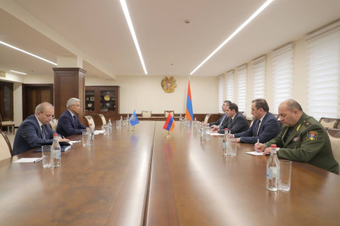 Պապիկյանը Իմանգալի Տասմագամբետովին է ներկայացրել ՀԱՊԿ հավաքական պաշտպանության մեխանիզմների գործարկման վերաբերյալ խնդիրները