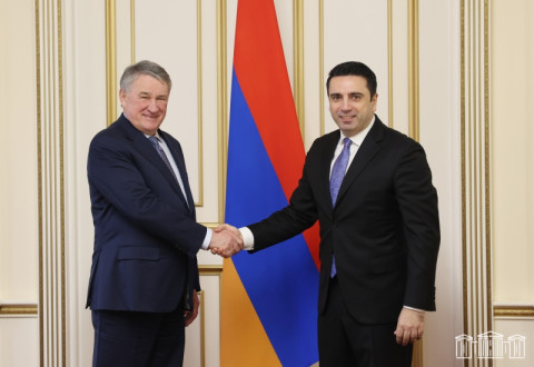 In context of restoring movement through Lachin Corridor, we expect steps from our international partners and, first of all, from Russia: Simonyan