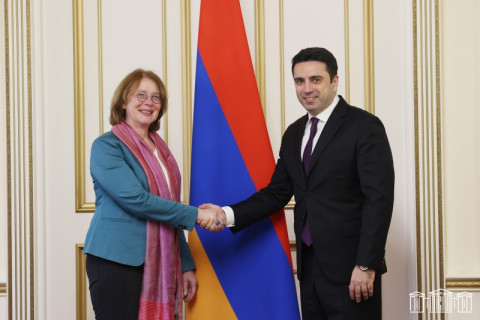 Alen Simonyan və Bundestaqın Almaniya-Cənubi Qafqaz qrupunun üzvləri Ermənistanın üzləşdiyi təhlükəsizlik məsələlərini müzakirə ediblər