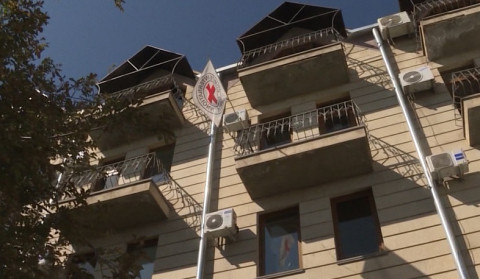 BQXK nümayəndələri Azərbaycanda saxlanılan livanlı erməni Vigen Eulçekcyana baş çəkiblər