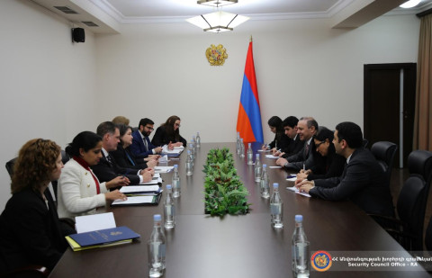 Armen Grigoryan and representative of US Department of Commerce discussed joint programs for improving business environment