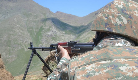 Ադրբեջանական ԶՈՒ-ն շարունակում է կրակել Կութի և Սոթքի հայկական դիրքերի ուղղությամբ․ ՊՆ