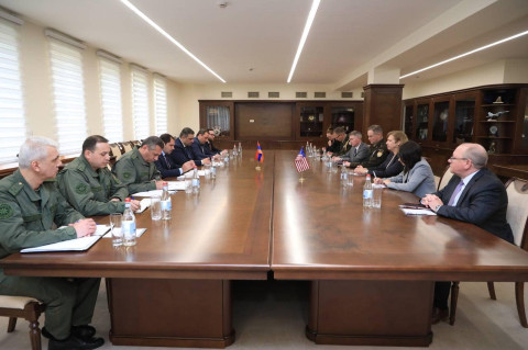 Պապիկյանը և ԱՄՆ պաշտպանության դեպարտամենտի ներկայացուցիչները քննարկել են երկկողմ համագործակցությունը