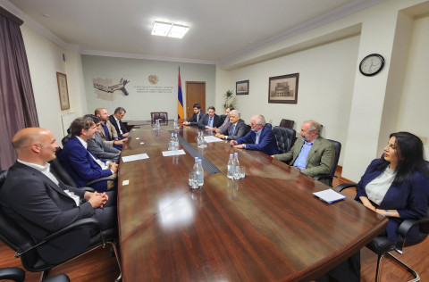 Foster+Partners հայտնի ճարտարապետական ընկերության պատվիրակությունը Երևանում է