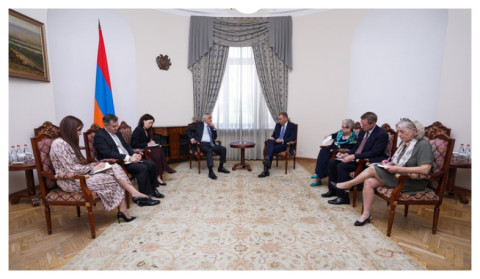 Մհեր Գրիգորյանն ու Կլաարը քննարկել են Երասխ-Ջուլֆա-Մեղրի-Հորադիզ երկաթուղային հաղորդակցության վերականգնման հեռանկարները