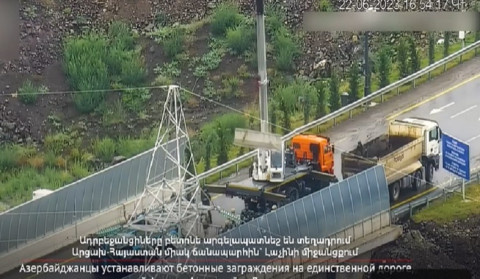 Azərbaycan Laçın dəhlizini beton səddlə bağlayıb
